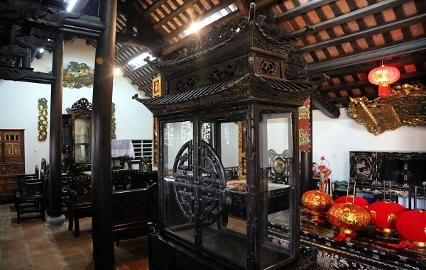 Sơn xịt màu giả cổ Bosny