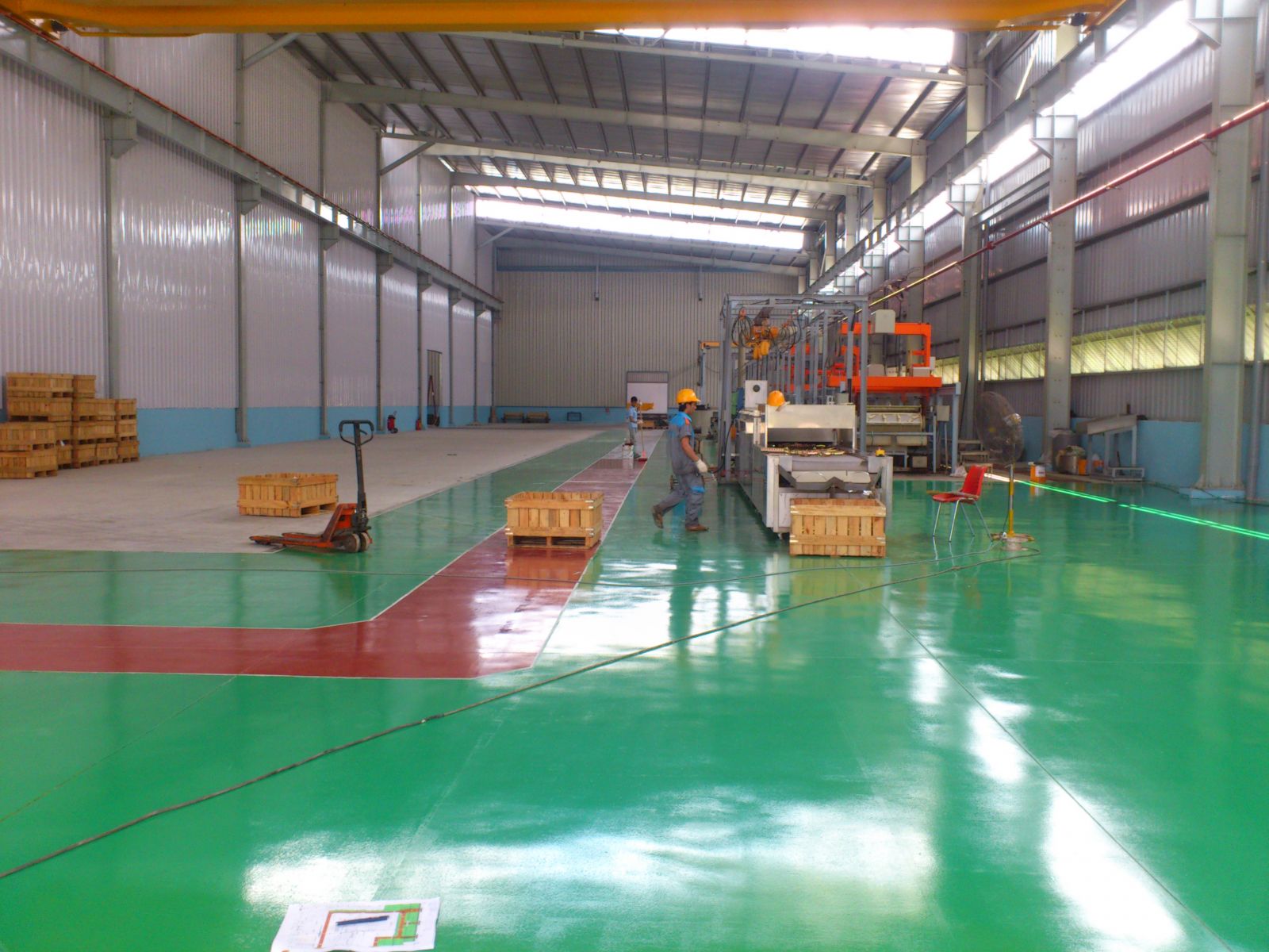 sơn epoxy sàn nhà xưởng