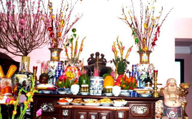 trang trí phòng thờ đón têt