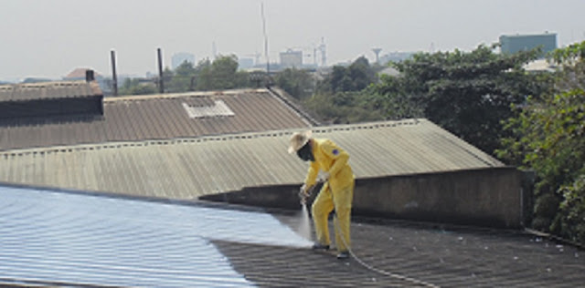 phun nước làm mát mái