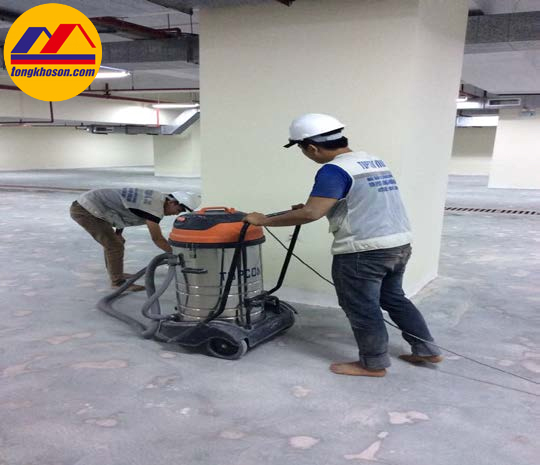 xử lý bề mặt sàn trước khi thi công sơn epoxy