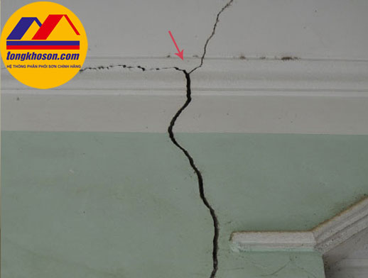 cách xử lý chống thấm trần nhà do lún móng